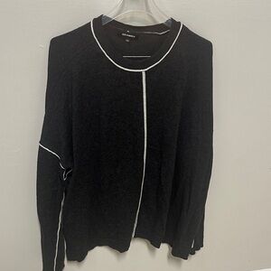 525 America heather Gray Sweater with White Trim, oversized slightly, cozy